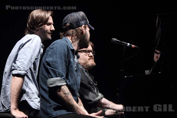 BAND OF HORSES - 2013-07-01 - PARIS - Cite de la Musique - Tyler Ramsey - Benjamin David Bridwell - Ryan Monroe